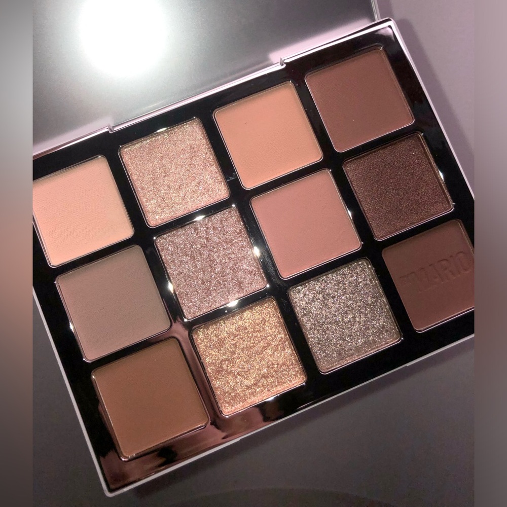 “Original Formula” ETHEREAL EYES EYESHADOW PALETTE - Picture 3 of 10